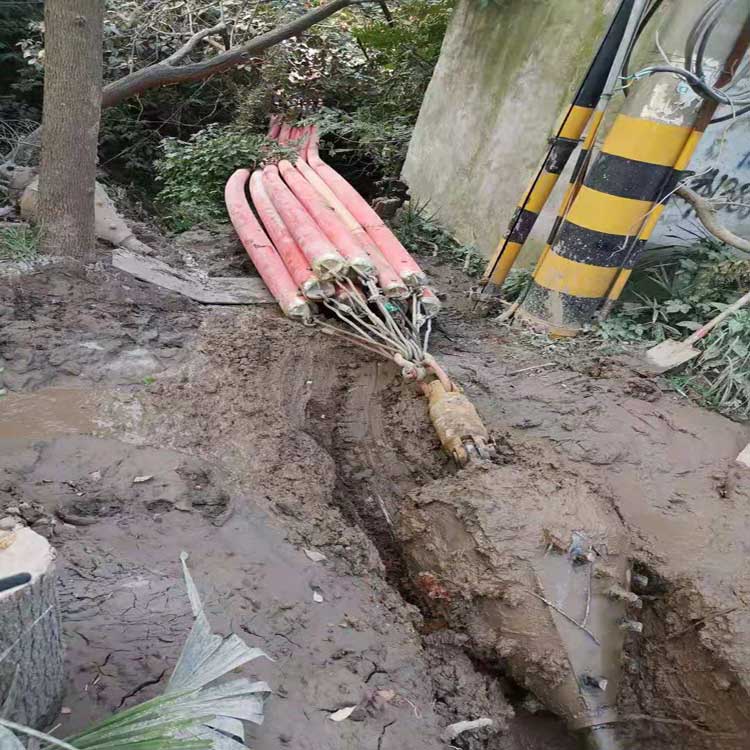 仙桃水厂管道拖拉管